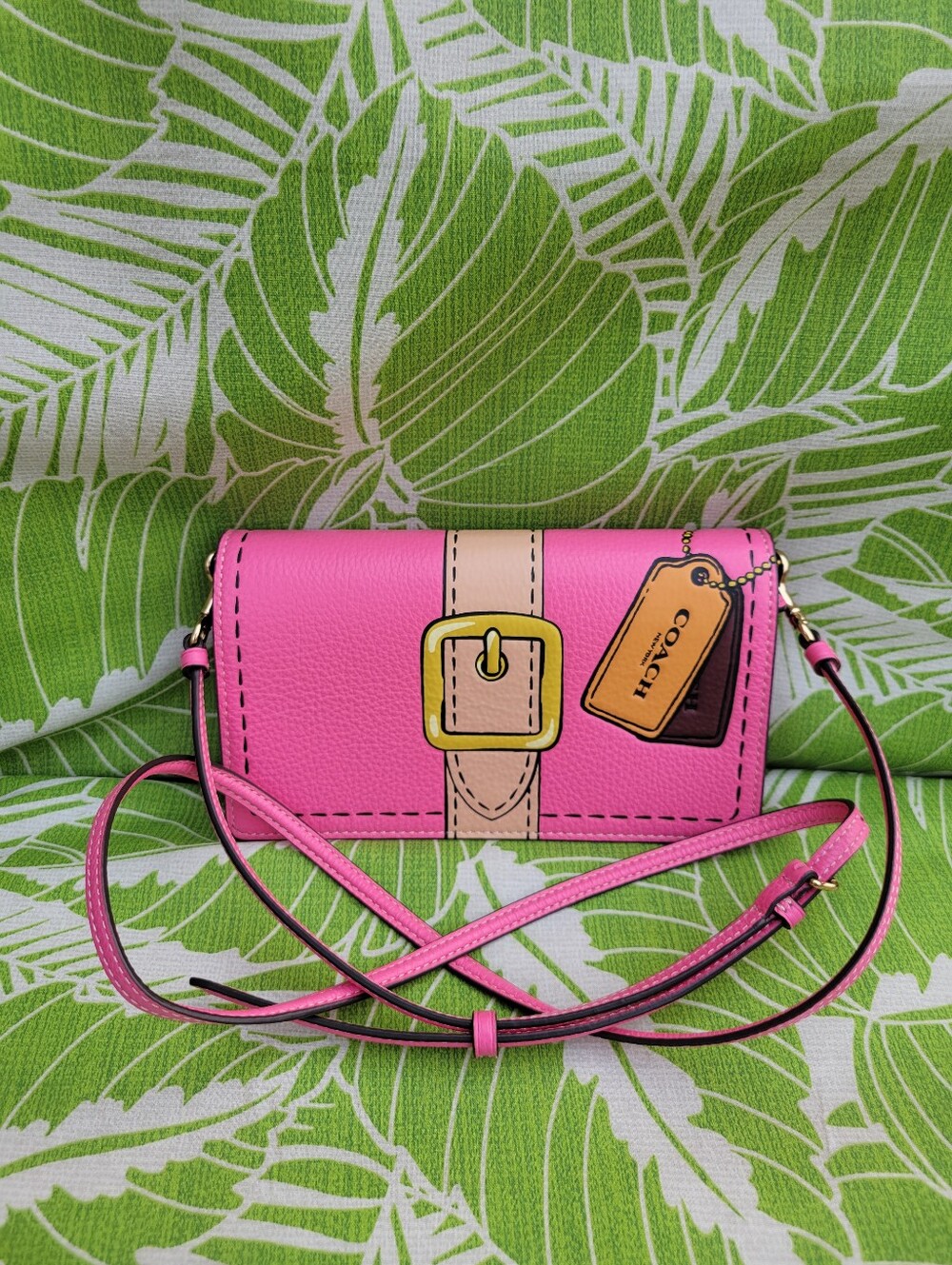 Coach NWOT Pink Cartoon Anna Foldover Clutch Crossbody With Trompe L'oeil Print - Picture 10 of 10